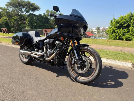 HARLEY-DAVIDSON LOW RIDER ST 